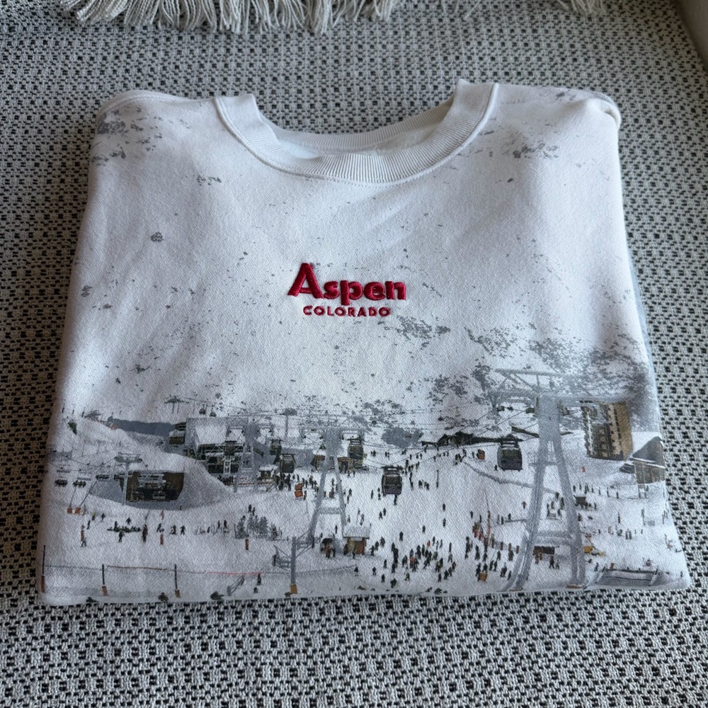 Abercrombie & Fitch White Aspen Sweater